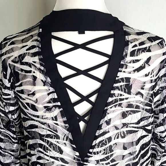 Slinky Brand Black & White Cardigan Sheer Top, Criss-Cross Cut-outs, Sz Small - Picture 7 of 9